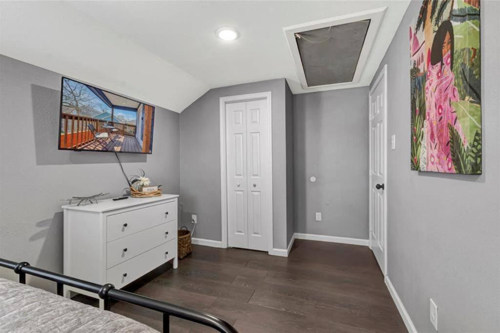 Super Cozy 2 Bedroom With Fast Wifi And Queen Bed Close To Downtown Houston!! 외부 사진